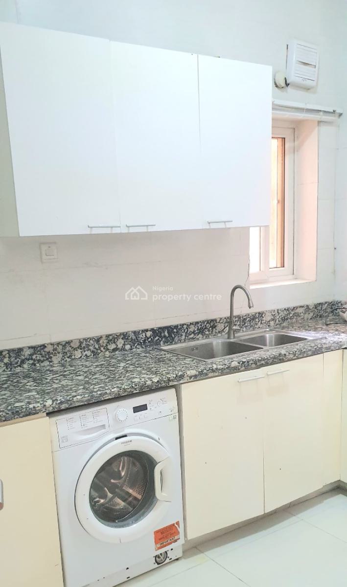 Cosy 2 Bedroom Apartment, Off Admiralty Way, Lekki Phase 1, Lekki, Lagos, Flat / Apartment Short Let