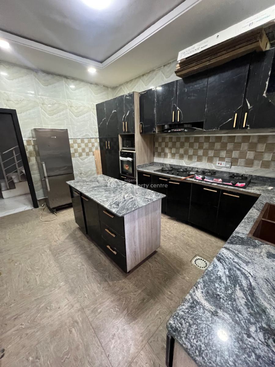 Converted Room and Palour in a Gated Area, Ologolo, Lekki, Lagos, Mini Flat (room and Parlour) for Rent