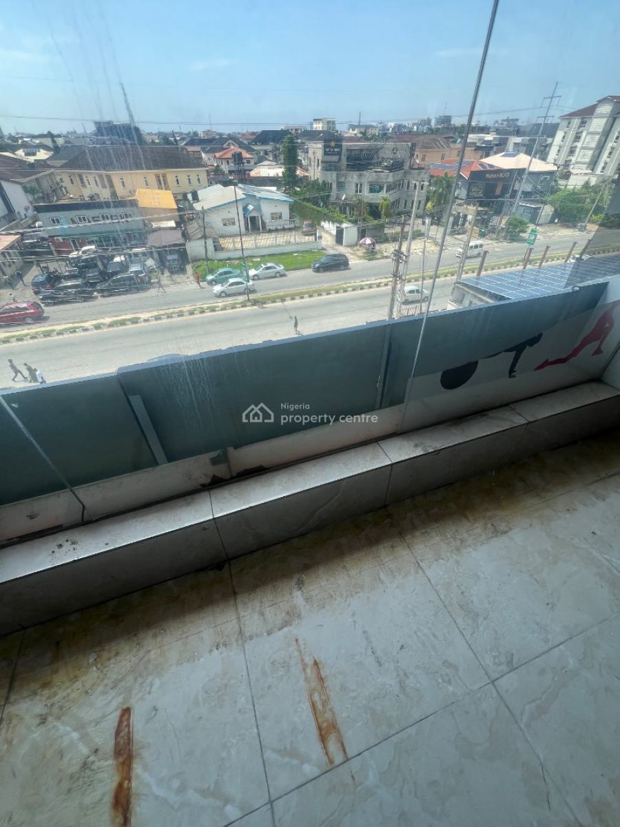 Super-massive 740sqm Commercial Space, Admiralty Way, Lekki Phase 1, Lekki, Lagos, Commercial Property for Rent