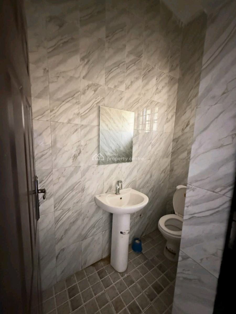 Standard 2 Bedroom Apartment., Wuye Main, Wuye, Abuja, Flat / Apartment for Rent