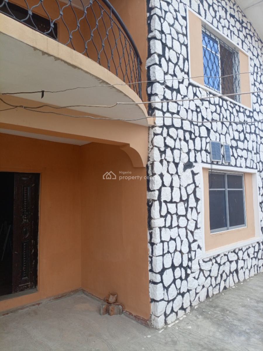 Newly Renovated 16 Rooms Face to Face Building, Odejayi Area, Loyola., Agodi Gate, Ibadan North, Oyo, Block of Flats for Sale