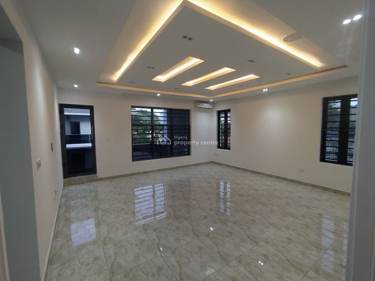 4 Bedrooms Terrace with Bq., Victoria Island (vi), Lagos, Flat / Apartment for Rent
