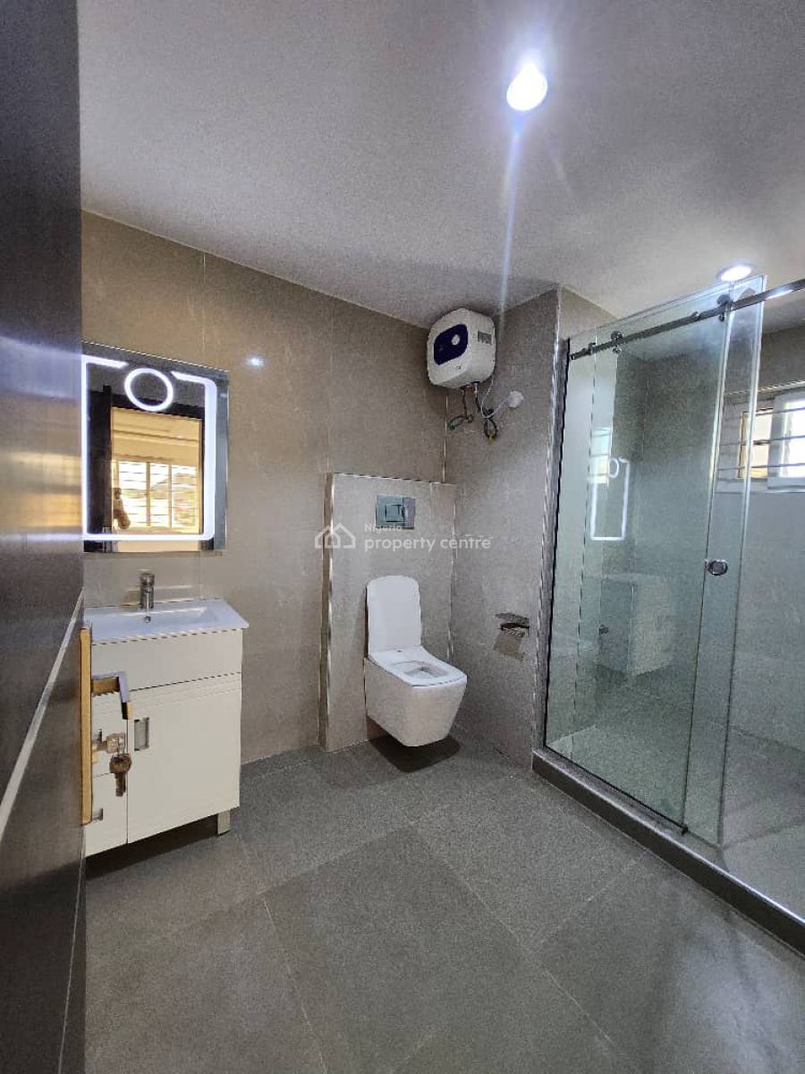 Luxury Built and Fully Serviced 3 Bedroom Apartment with Bq, Lekki Phase 1, Lekki, Lagos, Flat / Apartment for Sale