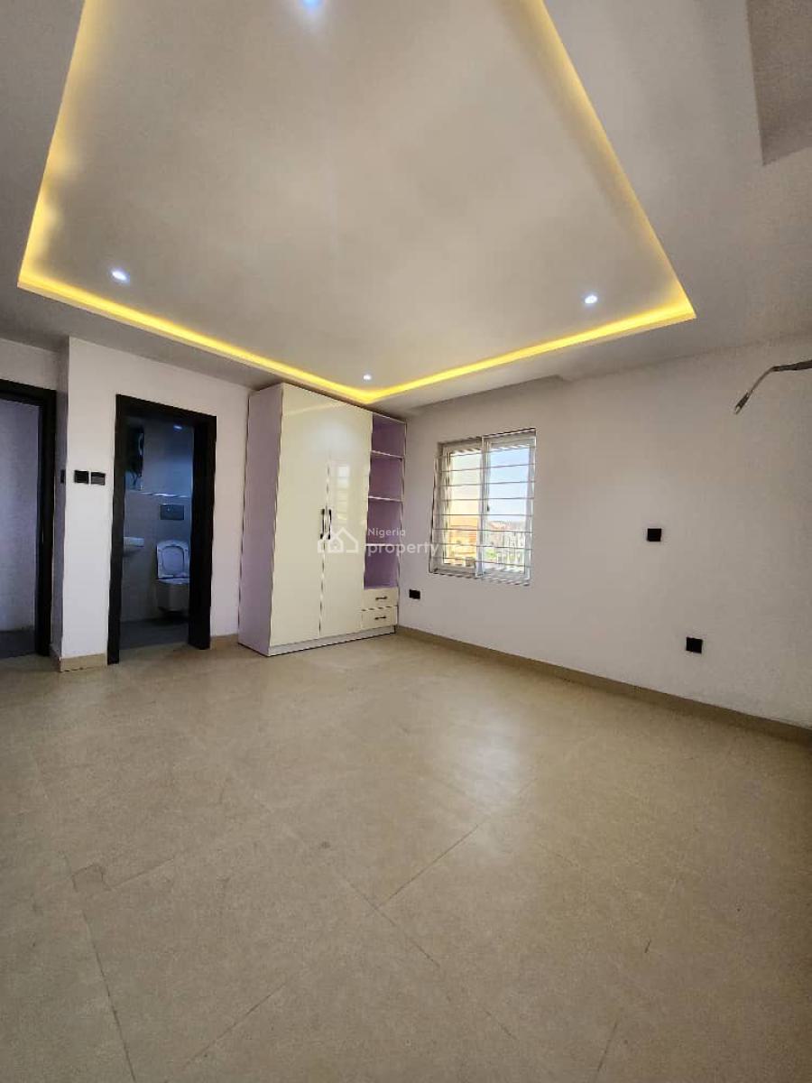 Luxury Built and Fully Serviced 3 Bedroom Apartment with Bq, Lekki Phase 1, Lekki, Lagos, Flat / Apartment for Sale