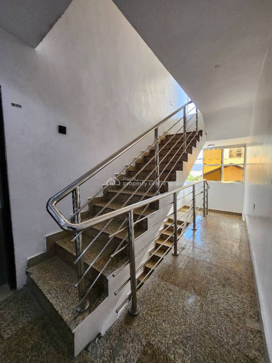 Luxury Built and Fully Serviced 3 Bedroom Apartment with Bq, Lekki Phase 1, Lekki, Lagos, Flat / Apartment for Sale