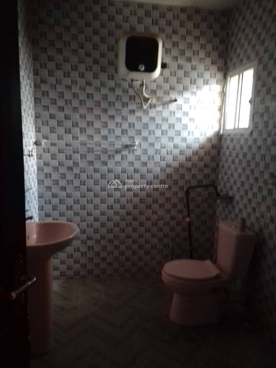 Beautiful Spacious 2 Bedroom Duplex, Aco Estate, Lugbe District, Abuja, Terraced Duplex for Rent