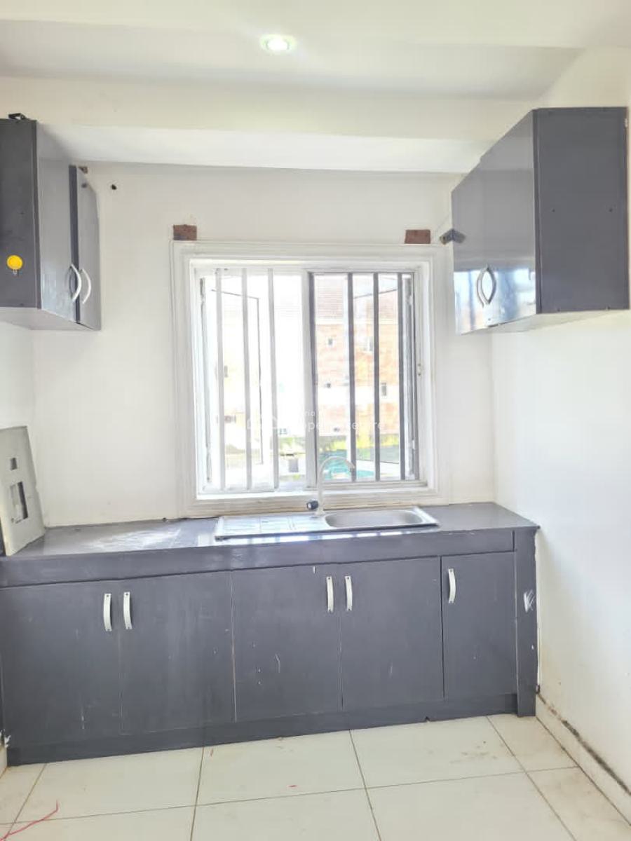 Very Spacious and Massive Room and Parlor (mini Flat) Upstairs, Scheme 2, Mobil Road, Lekki, Lagos, Mini Flat (room and Parlour) for Rent