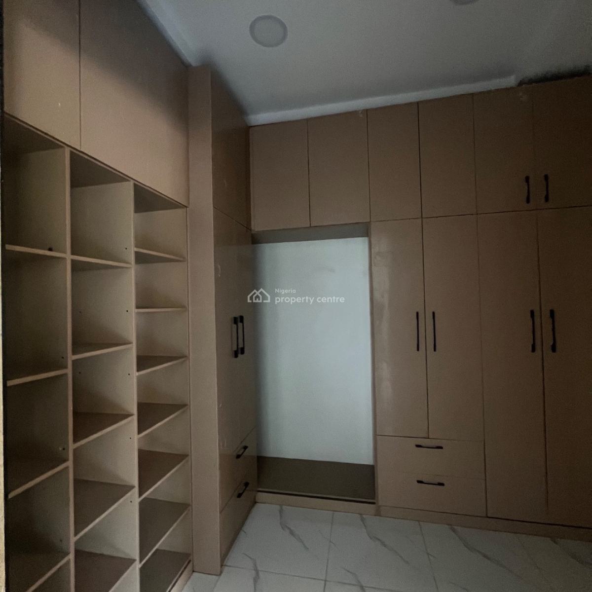 4 Bedroom with Bq, Ikota, Lekki, Lagos, Semi-detached Duplex for Sale