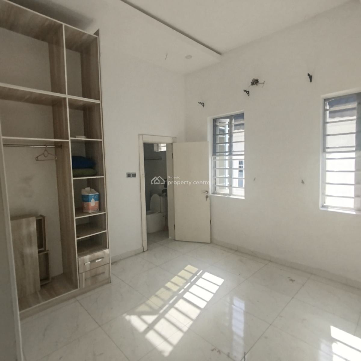 Nice 4 Bedroom Semi Detached Duplex with Bq, Chevron Drive, Lekki Expressway, Lekki, Lagos, Semi-detached Duplex for Rent