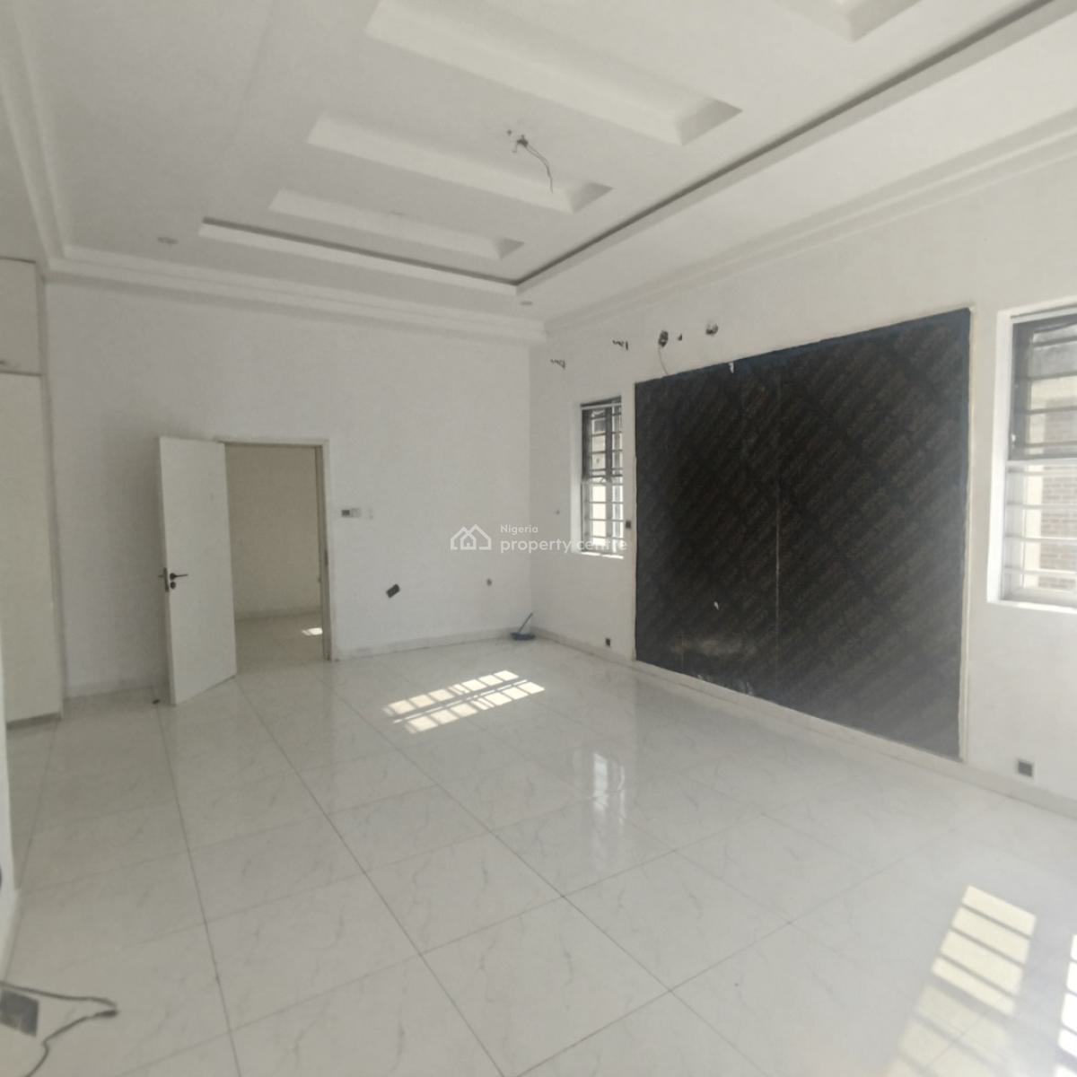 Nice 4 Bedroom Semi Detached Duplex with Bq, Chevron Drive, Lekki Expressway, Lekki, Lagos, Semi-detached Duplex for Rent