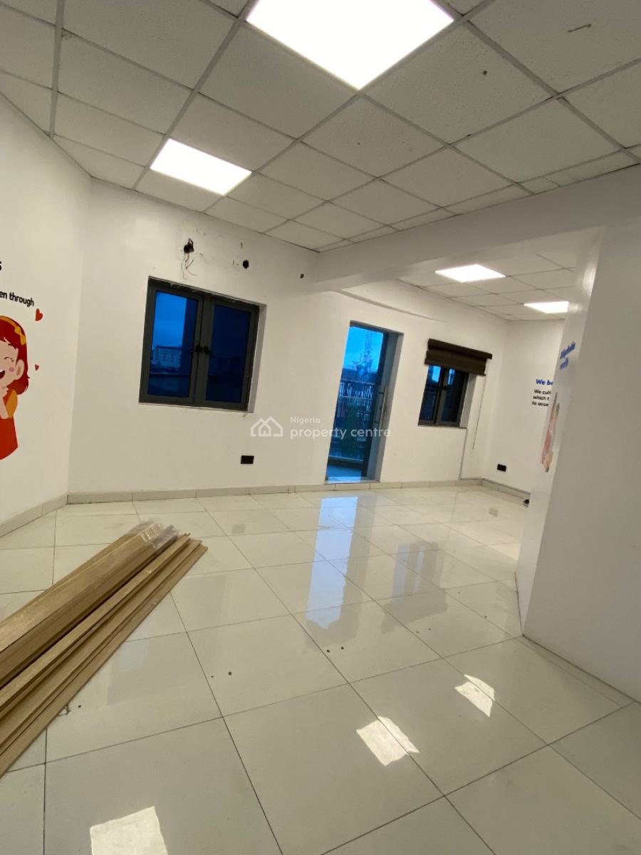 Executive Office Space in a Prime Location, Victoria Island (vi), Lagos, Office Space for Rent