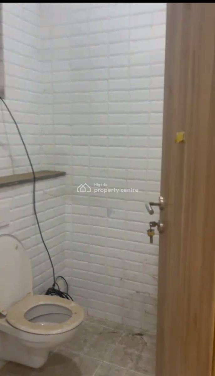 a Spacious Modern Shop., Wuse 2, Abuja, Shop for Rent