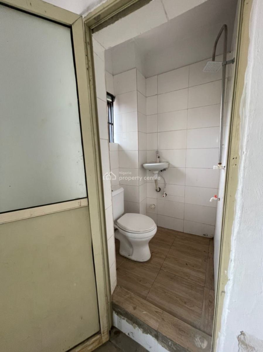 2 Bedroom Flat Upstairs, Igbo Efon, Lekki, Lagos, Flat / Apartment for Rent