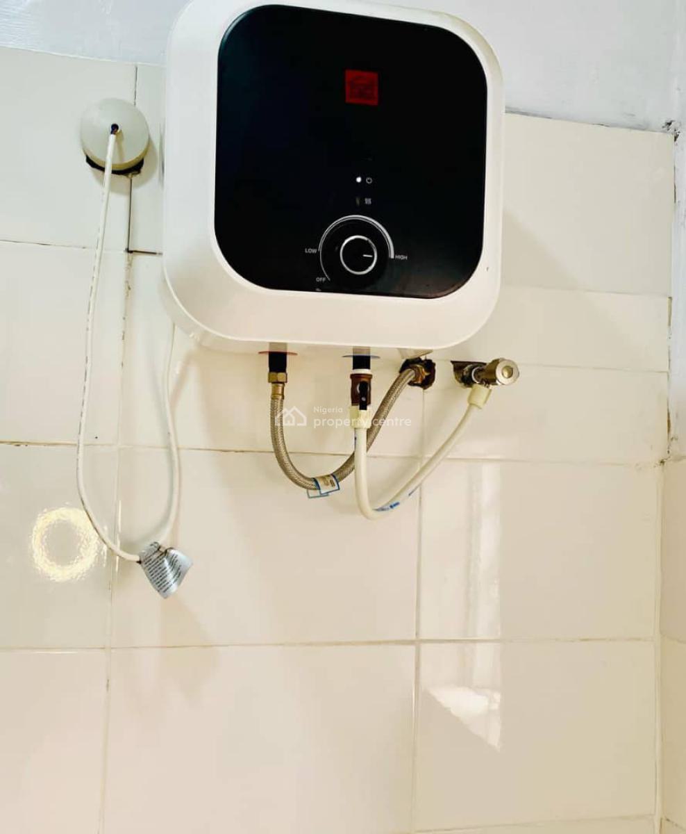 1 Bedroom Apartment, Ajah, Lagos, Mini Flat (room and Parlour) Short Let