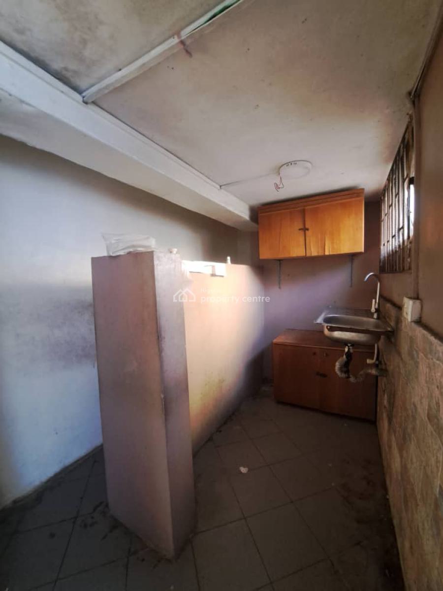 Specious Mini Flat Inside The Serene Environment  Ikoyi, Norman Williams Street Ikoyi, Ikoyi, Lagos, Mini Flat (room and Parlour) for Rent