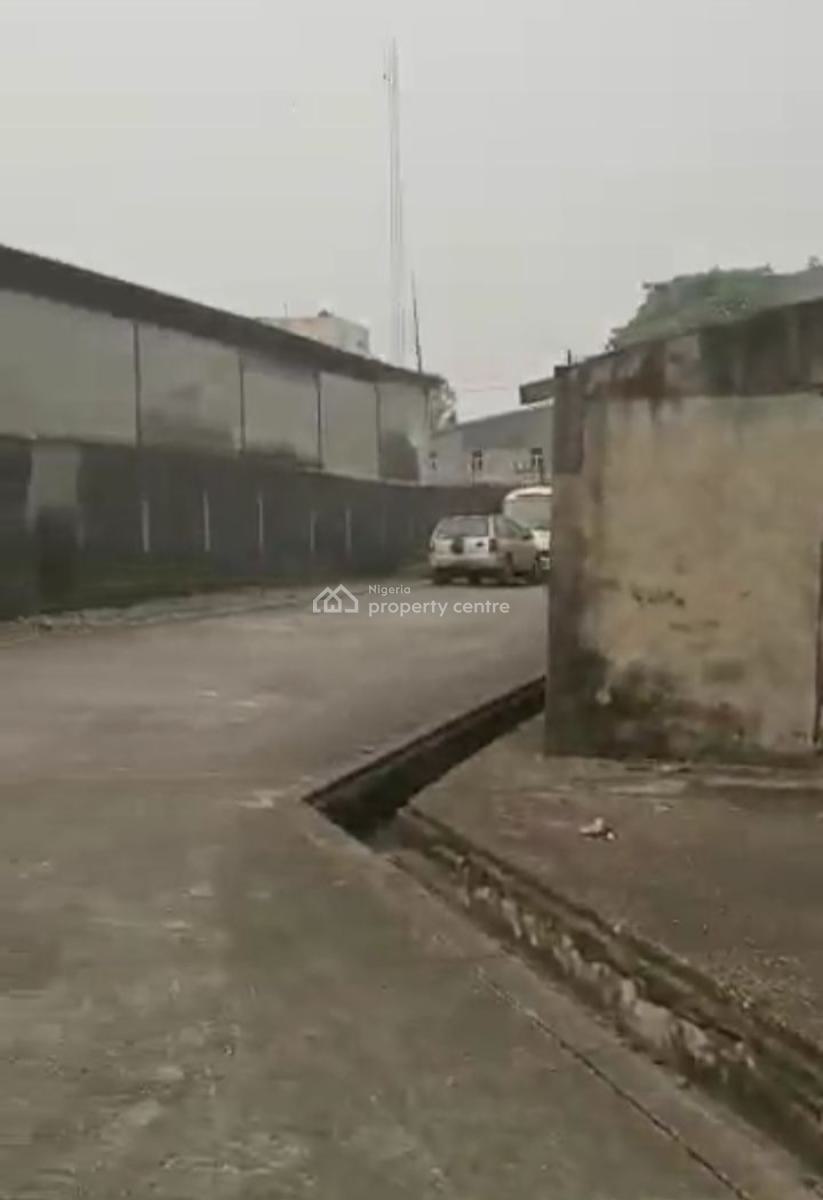 8,200sqm Land with 1 Bay Warehouse + 2 Floors Office Complex, Eric Moore, Surulere, Lagos, Warehouse for Sale