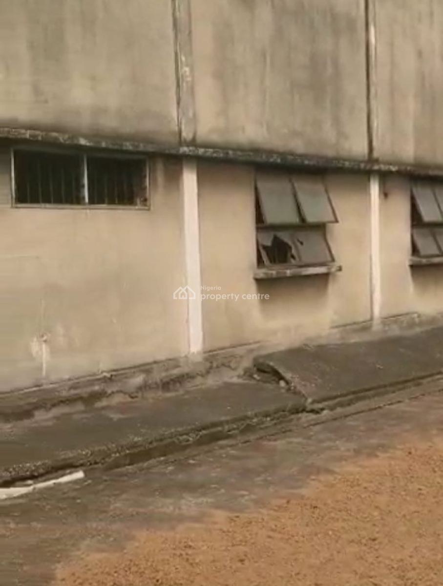 8,200sqm Land with 1 Bay Warehouse + 2 Floors Office Complex, Eric Moore, Surulere, Lagos, Warehouse for Sale