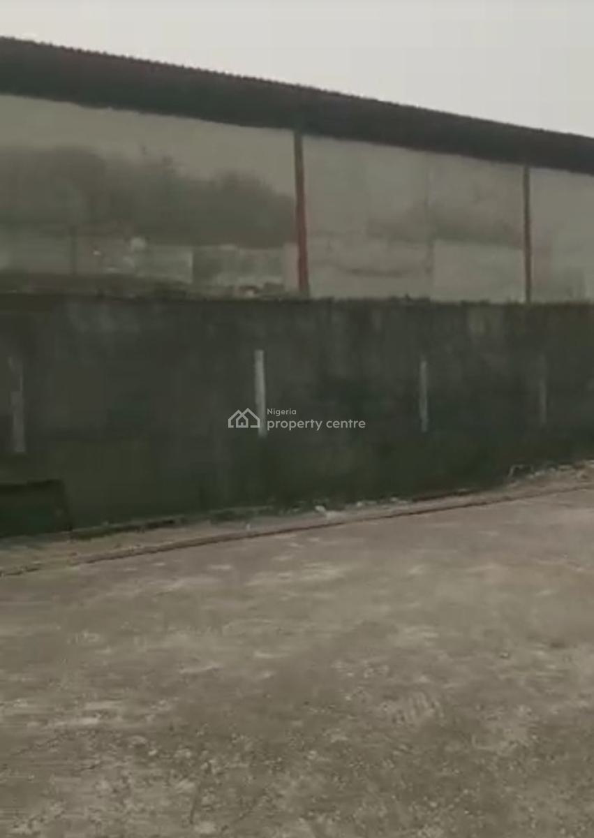8,200sqm Land with 1 Bay Warehouse + 2 Floors Office Complex, Eric Moore, Surulere, Lagos, Warehouse for Sale