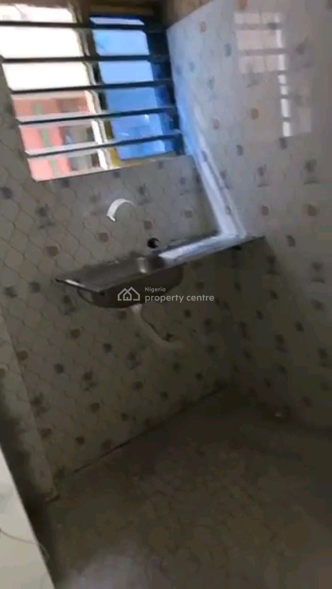Newly Built 2-bedroom Flat, Ogunmokun, Mushin, Lagos, Flat / Apartment for Rent