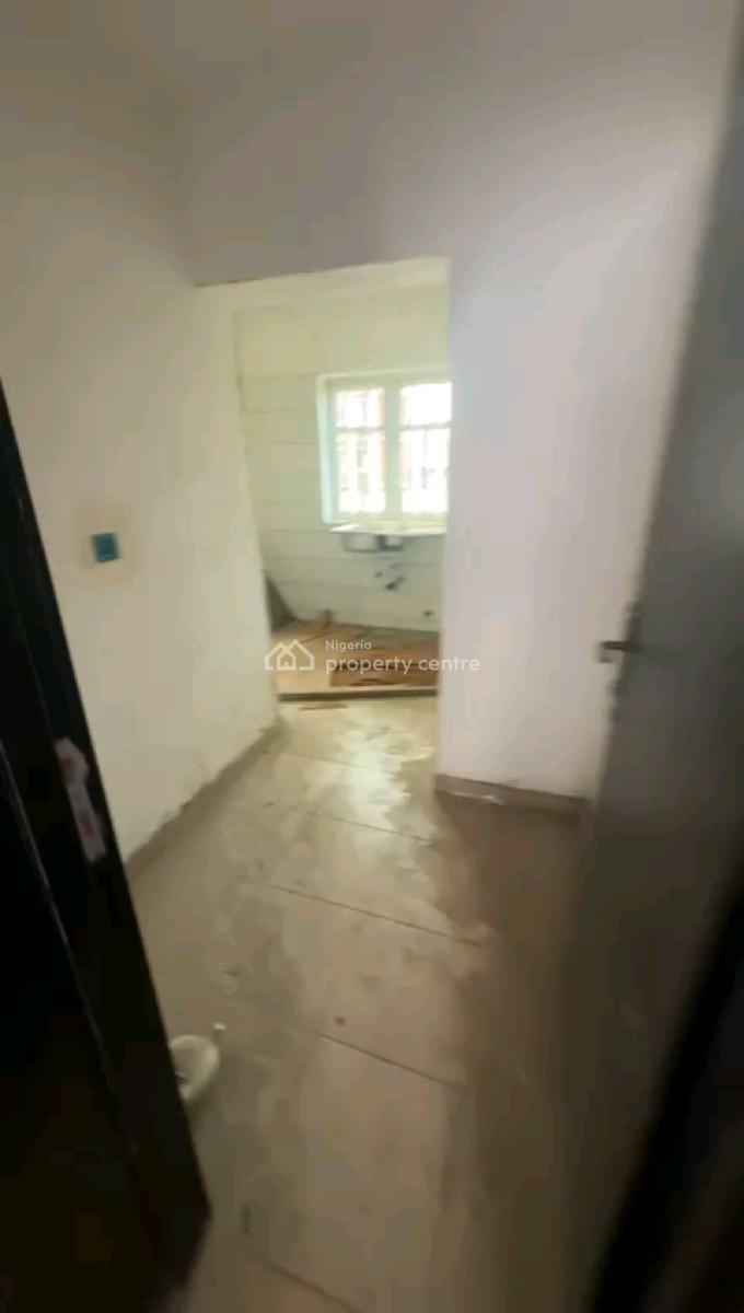 Standard and Executive 3 Bedroom Flat, Ilupeju, Lagos, Flat / Apartment for Rent