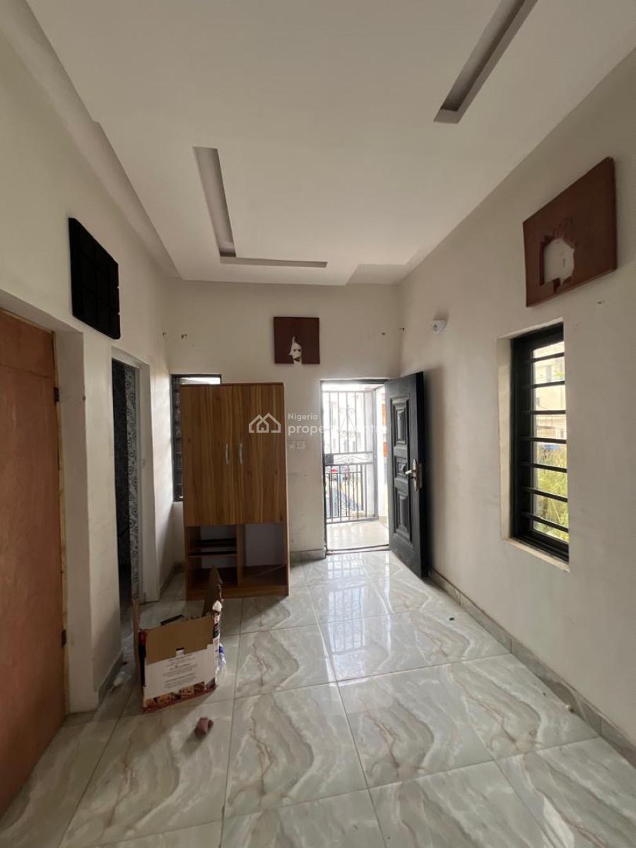 Self Contain, Ikota, Lekki, Lagos, Flat / Apartment for Rent