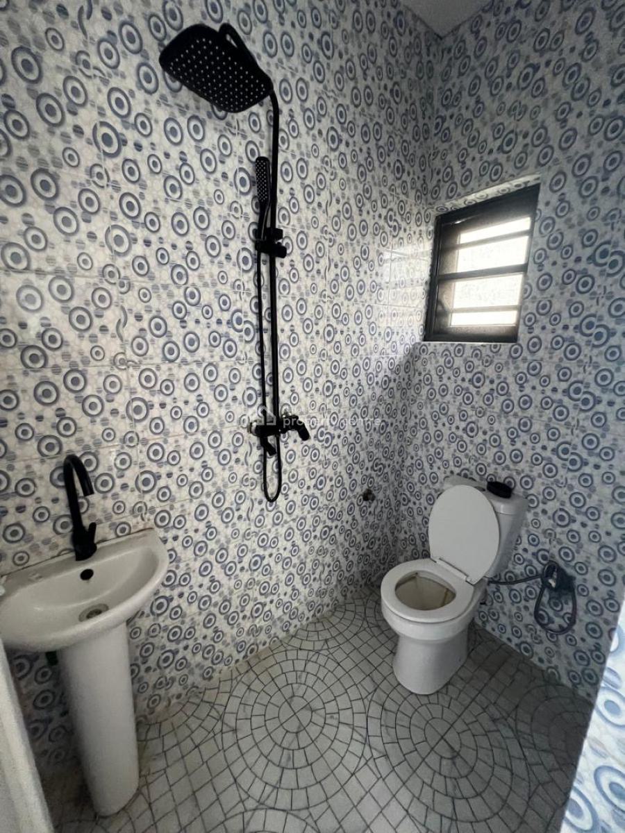 Self Contain, Ikota, Lekki, Lagos, Flat / Apartment for Rent
