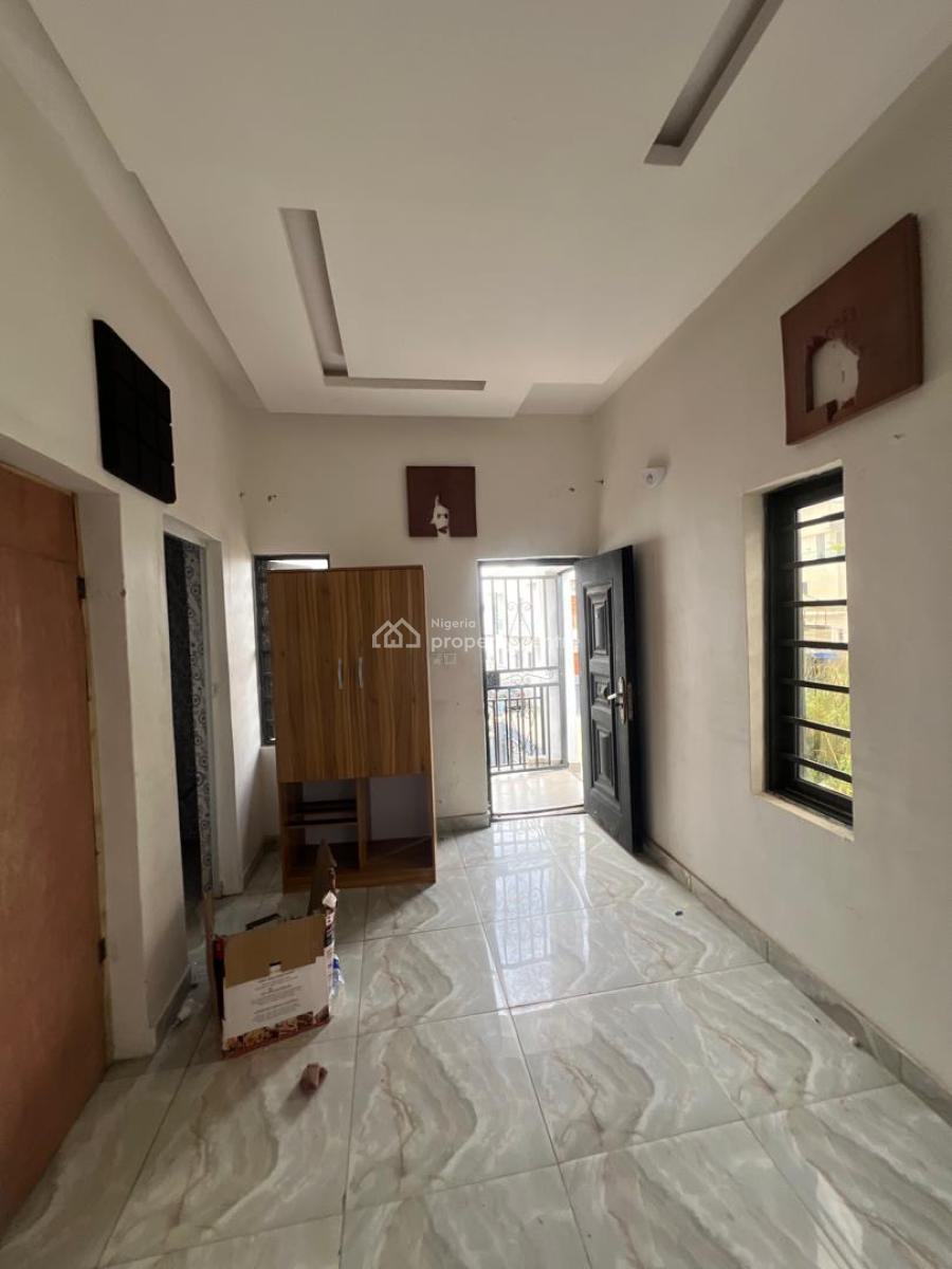 Self Contain, Ikota, Lekki, Lagos, Flat / Apartment for Rent