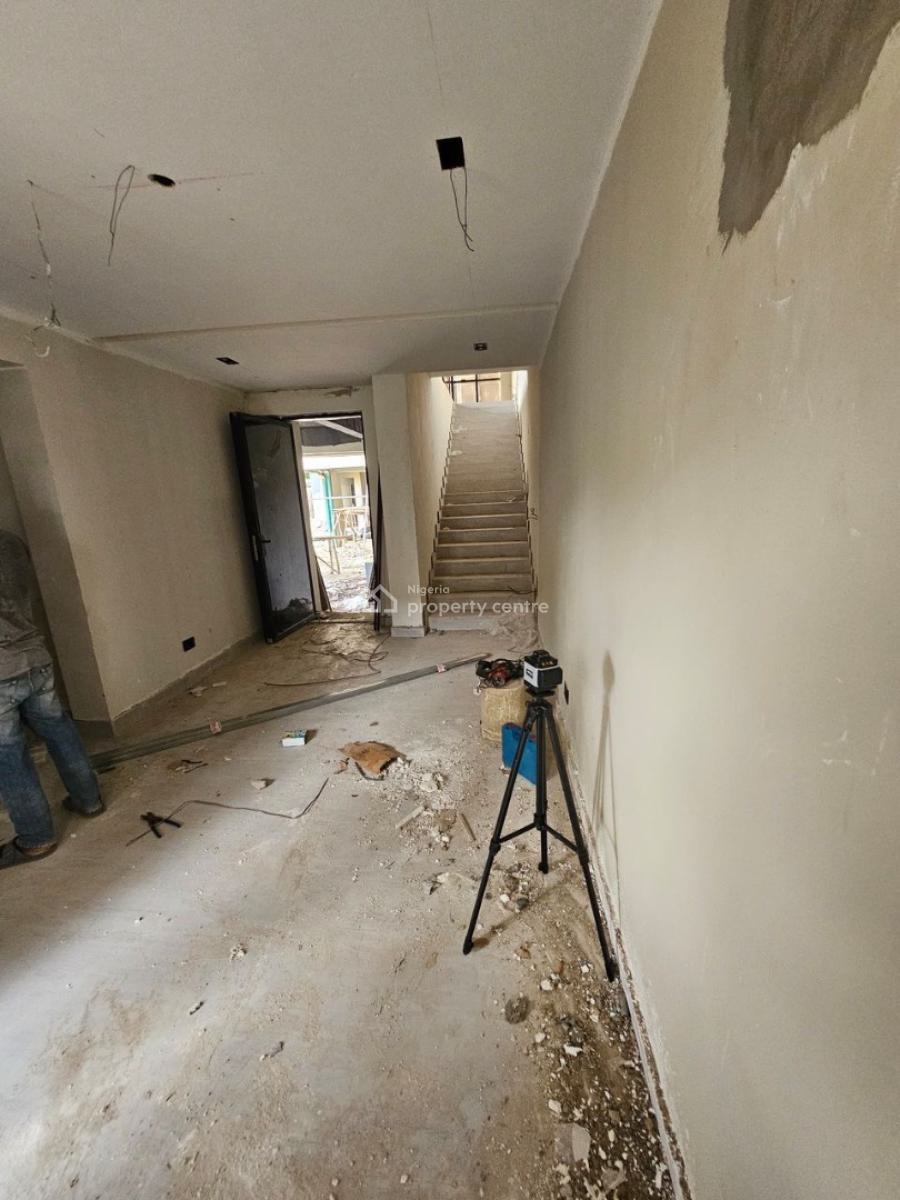 4 Bedroom Terrace Duplex with Bq, Obanikoro, Shomolu, Lagos, Terraced Duplex for Sale