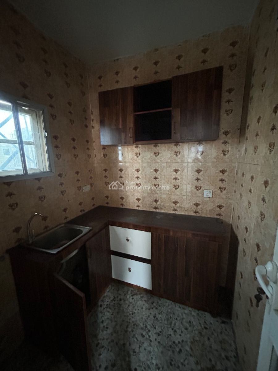 Well Maintained and Spacious 1 Bedroom Apartment, Ologolo, Lekki, Lagos, Mini Flat (room and Parlour) for Rent
