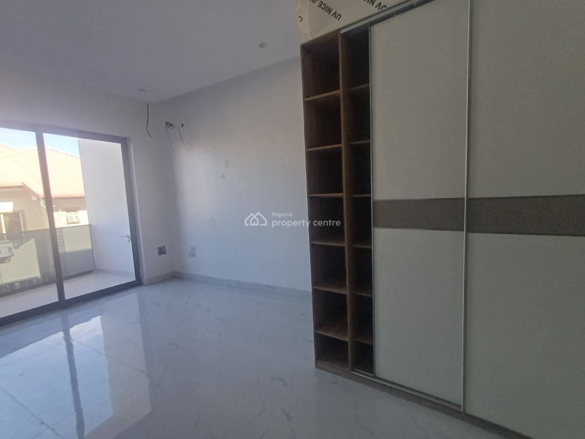 Luxury 4bedroom Terrace Duplex with Bq, Off Admiralty Road, Lekki Phase 1, Lekki, Lagos, Terraced Duplex for Sale