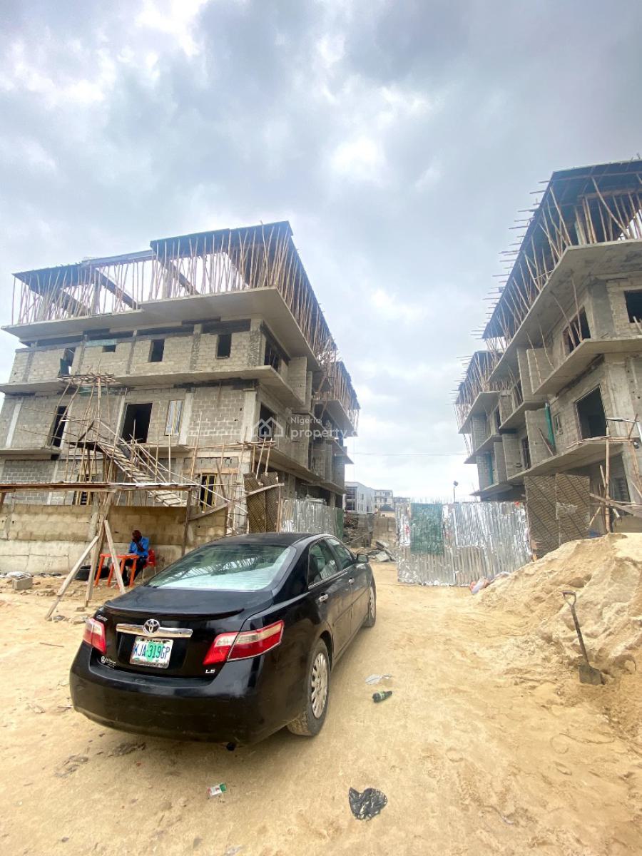 Luxury 3 Bedroom Penthouse with Elevator in a Secure Estate, Lekki Phase 1, Lekki, Lagos, House for Sale