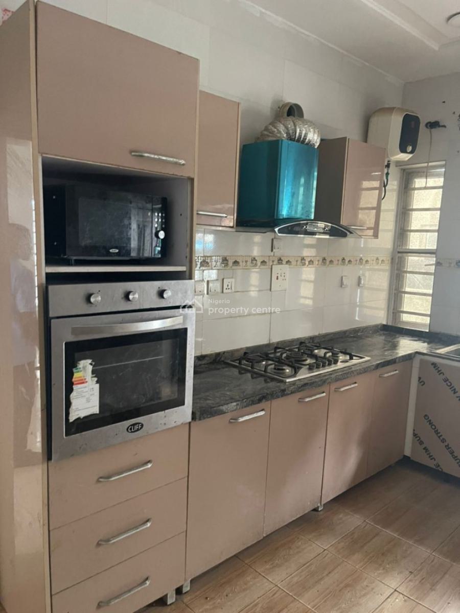 Well Renovated 5 Bedroom  Fully Detached with Bq, Ikota, Lekki, Lagos, Detached Duplex for Rent