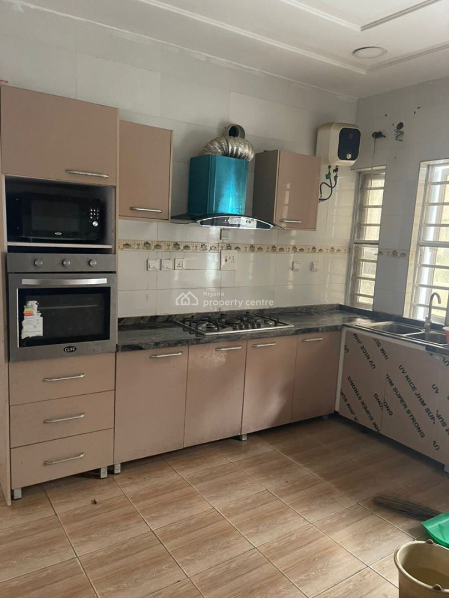 Well Renovated 5 Bedroom  Fully Detached with Bq, Ikota, Lekki, Lagos, Detached Duplex for Rent