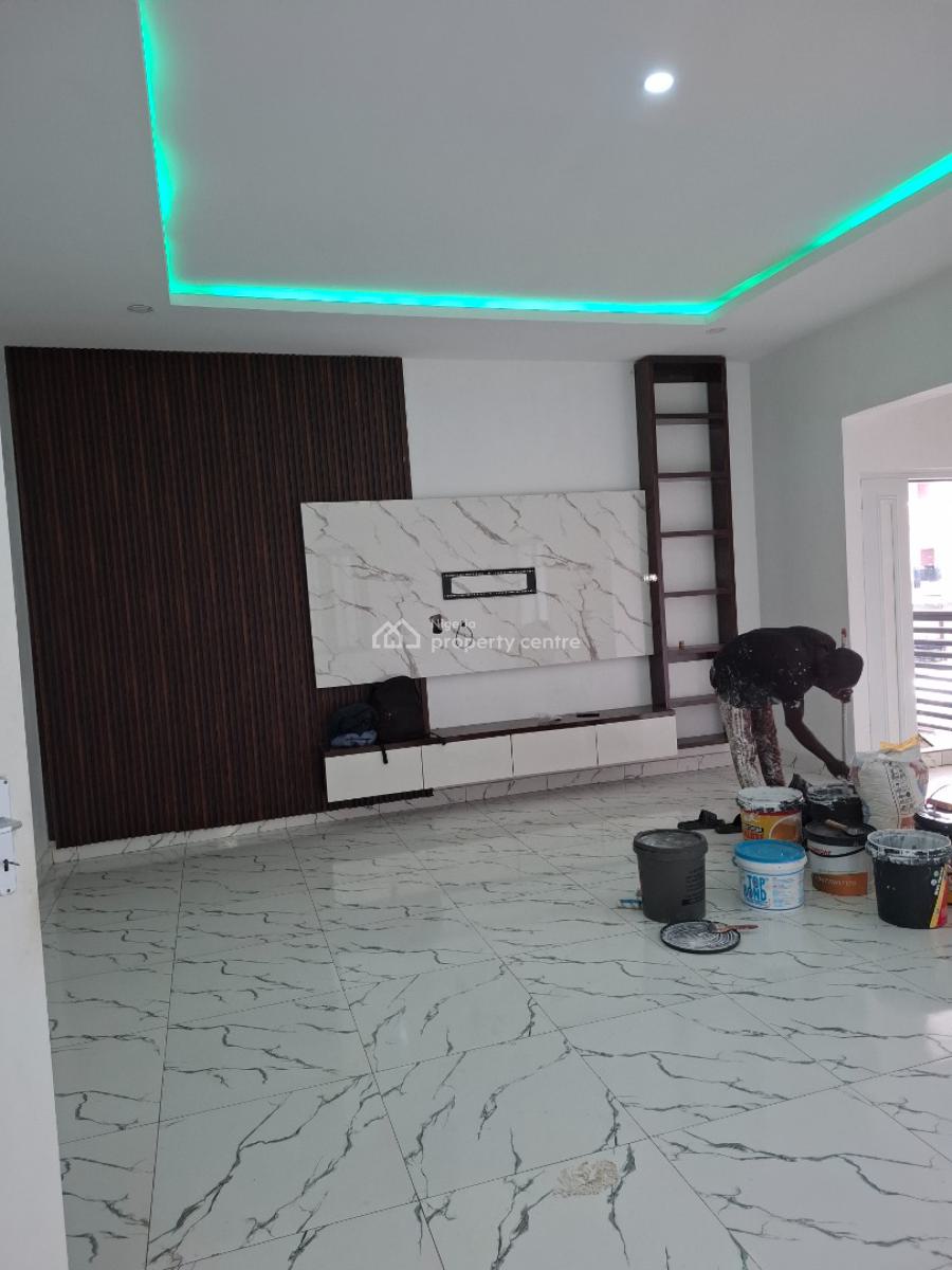 Standard Two Bedroom Apartment, Guzape District, Abuja, Flat / Apartment for Rent