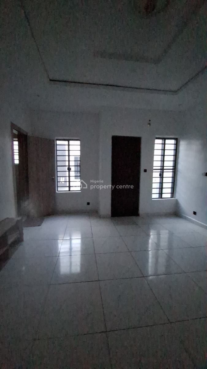 Mell Maint Spacious 4 Bedroom Terrace Duplex, Orchid, Lekki Phase 2, Lekki, Lagos, Terraced Duplex for Sale