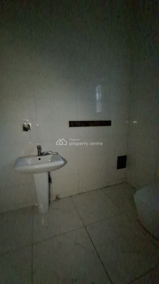 Mell Maint Spacious 4 Bedroom Terrace Duplex, Orchid, Lekki Phase 2, Lekki, Lagos, Terraced Duplex for Sale