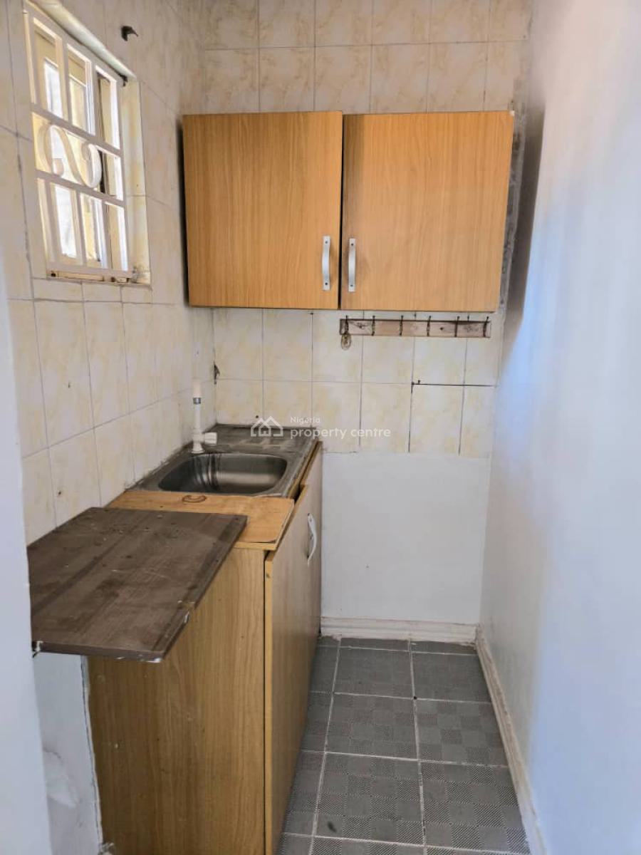 Spacious 5-bedroom Semi-detached Duplex, Lekki Phase 1, Lekki, Lagos, Office Space for Rent
