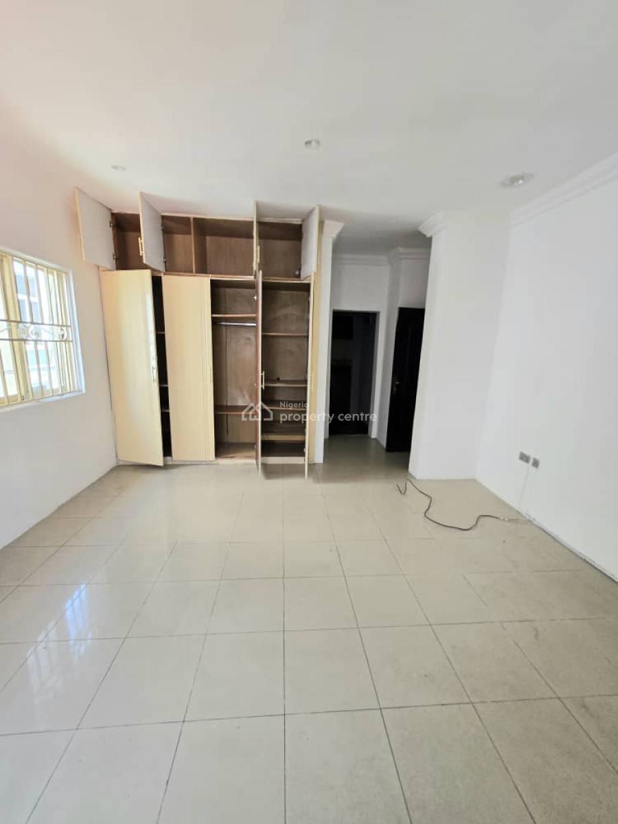 Spacious 5-bedroom Semi-detached Duplex, Lekki Phase 1, Lekki, Lagos, Office Space for Rent
