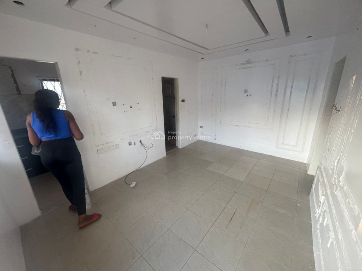 a Nice and Spacious 1 Bedroom Apartment., Off Admiralty Way, Lekki Phase 1, Lekki, Lagos, Mini Flat (room and Parlour) for Rent