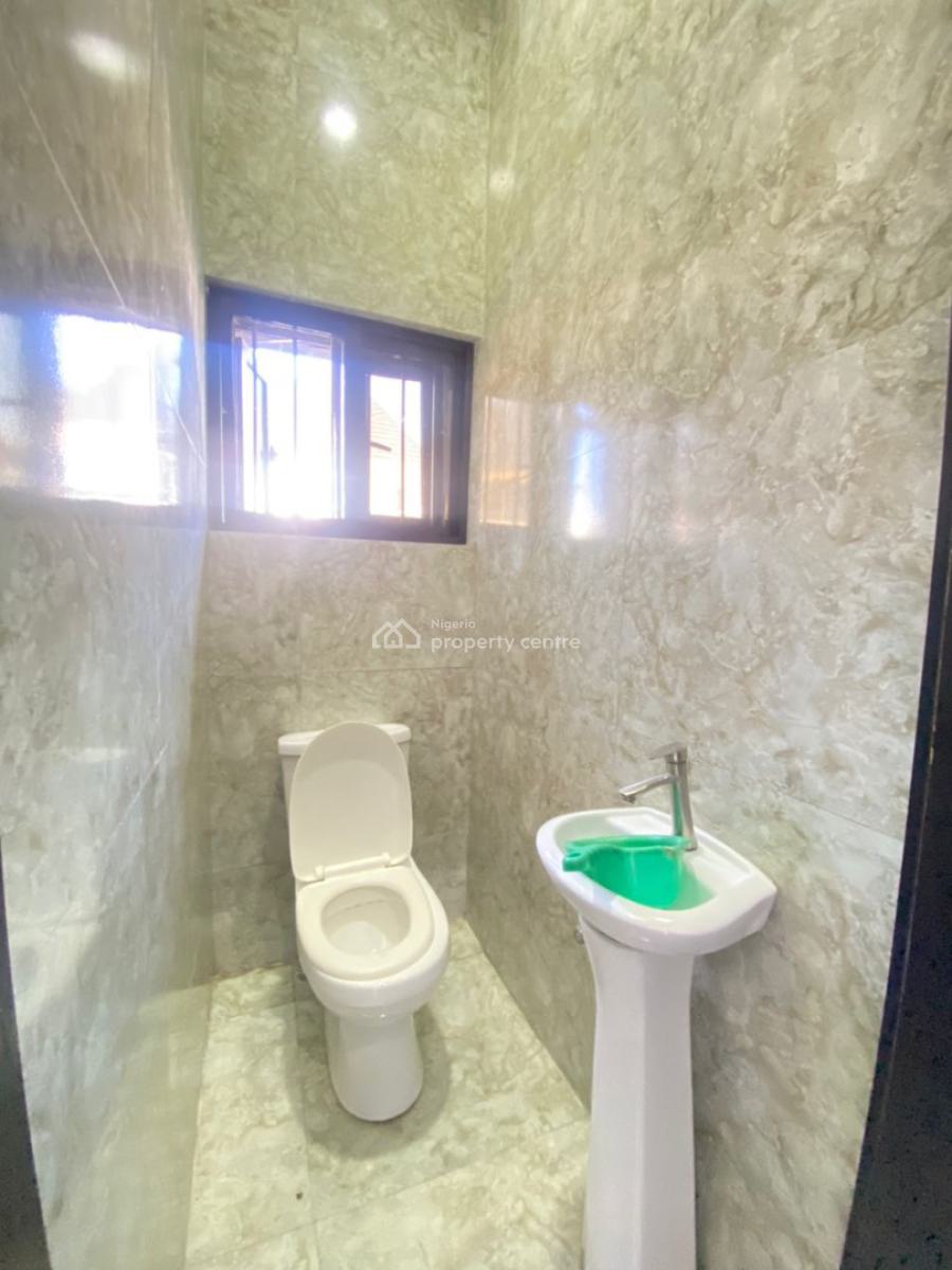 Nice 3 Bedroom Apartment with Personal Gate, Chevron, Lekki, Lagos, Flat / Apartment for Rent