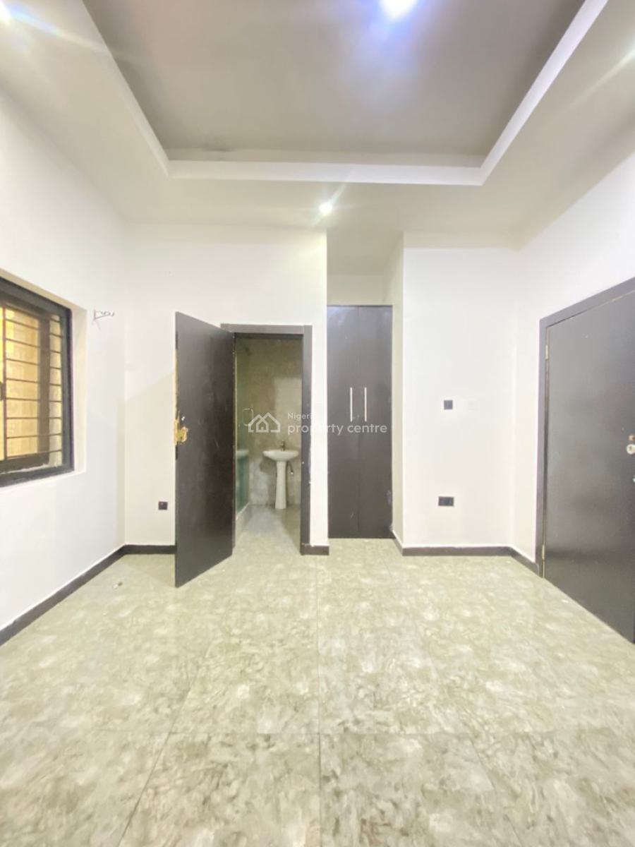 Nice 3 Bedroom Apartment with Personal Gate, Chevron, Lekki, Lagos, Flat / Apartment for Rent