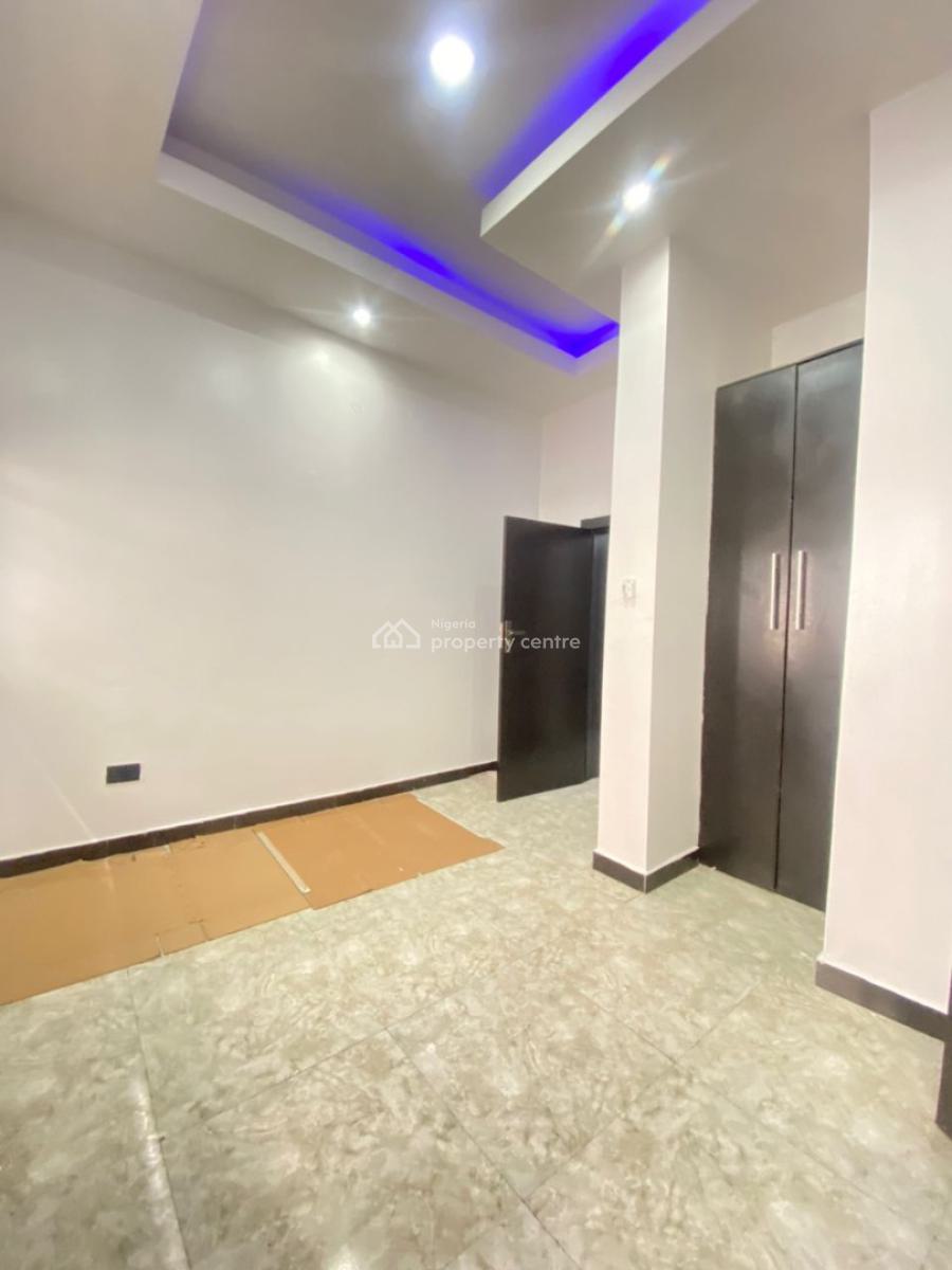 Nice 3 Bedroom Apartment with Personal Gate, Chevron, Lekki, Lagos, Flat / Apartment for Rent