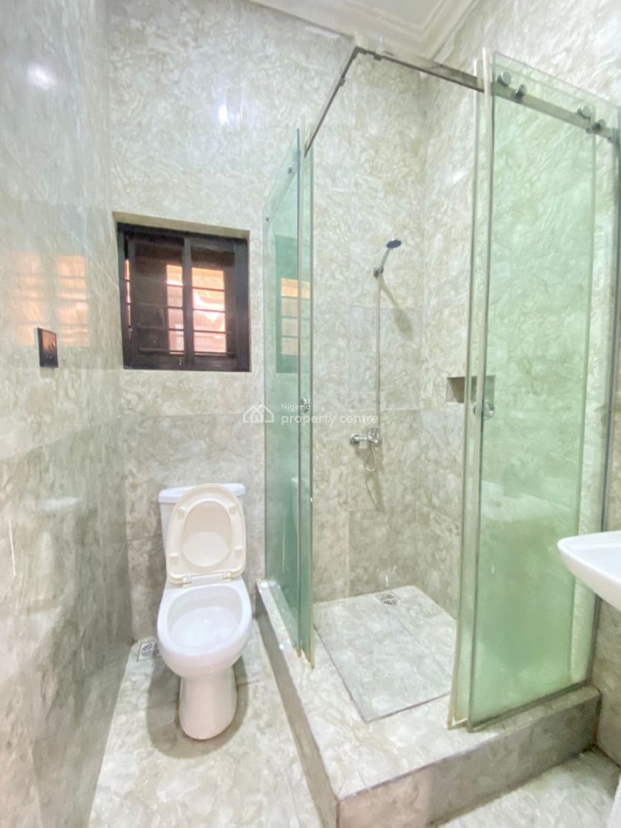 Nice 3 Bedroom Apartment with Personal Gate, Chevron, Lekki, Lagos, Flat / Apartment for Rent