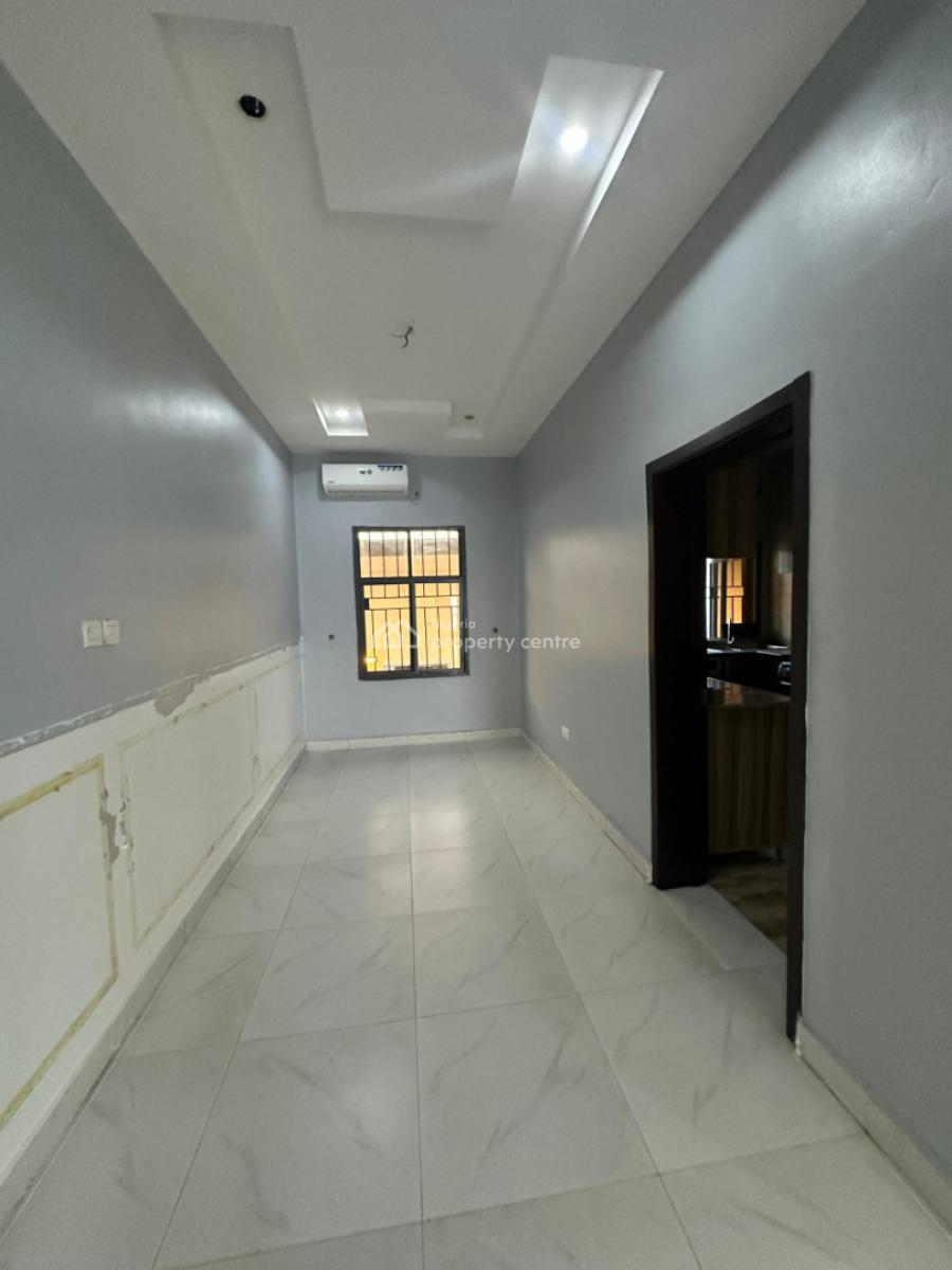 Unfurnished 2 Bedroom Apartment, Ikate, Lekki, Lagos, Flat / Apartment for Rent