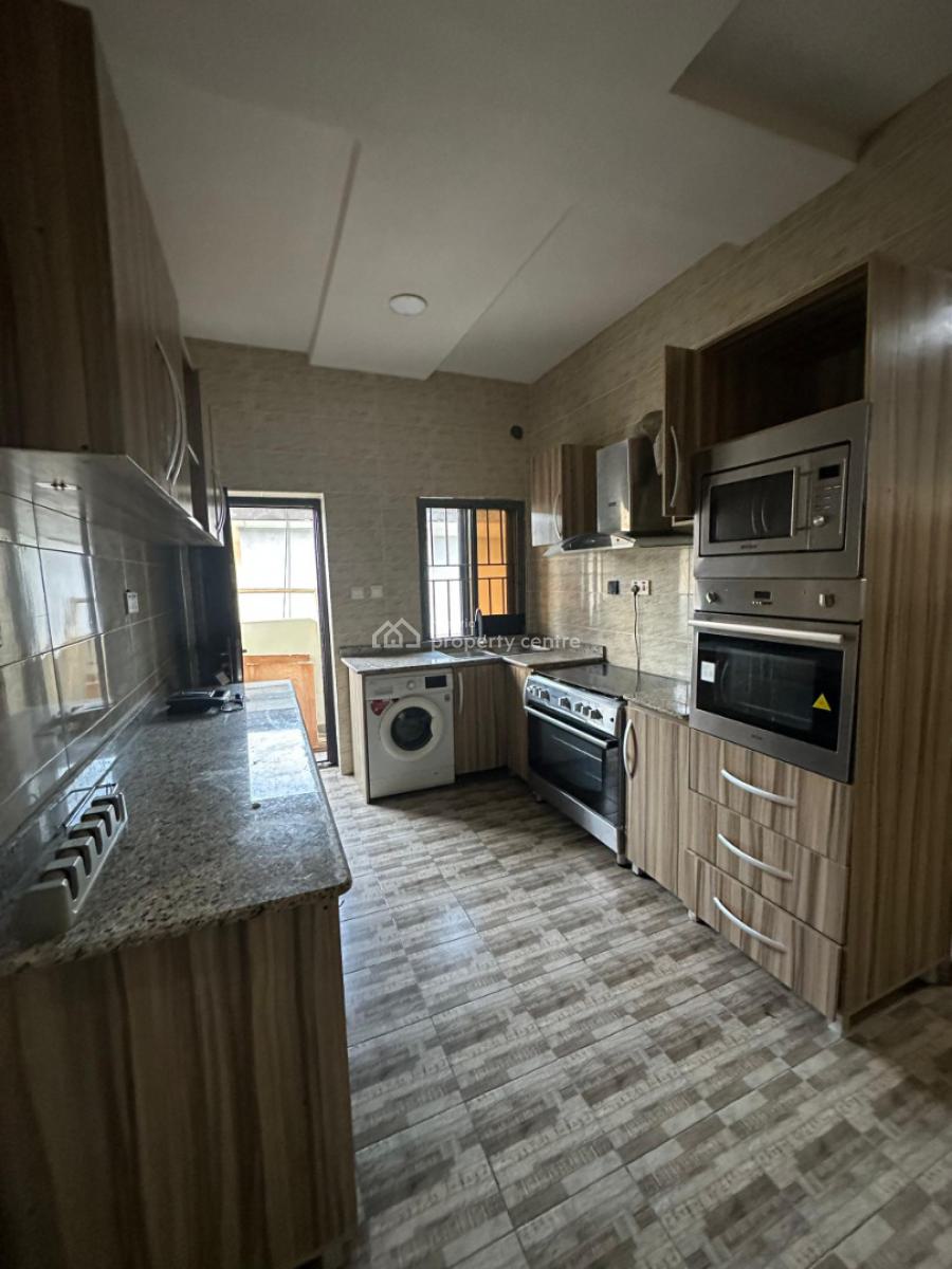 Unfurnished 2 Bedroom Apartment, Ikate, Lekki, Lagos, Flat / Apartment for Rent