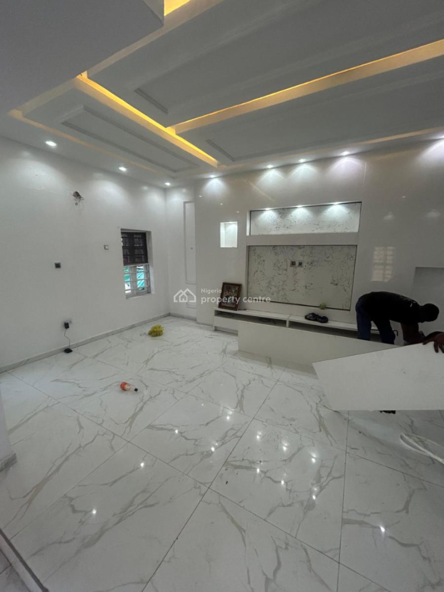 Luxurious Converted 1 Bedroom (mini Flat) Apartment with Fitted Open Plan Kitchen, Bera Estate, Chevron, Lekki Phase 2, Lekki, Lagos, Mini Flat (room and Parlour) for Rent