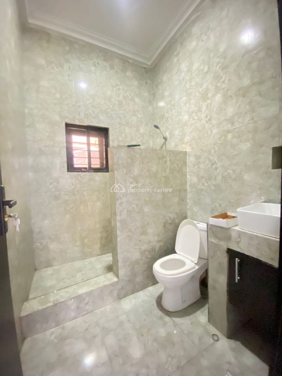 Nice 3 Bedroom Apartment with Personal Gate, Chevron, Lekki, Lagos, Flat / Apartment for Rent