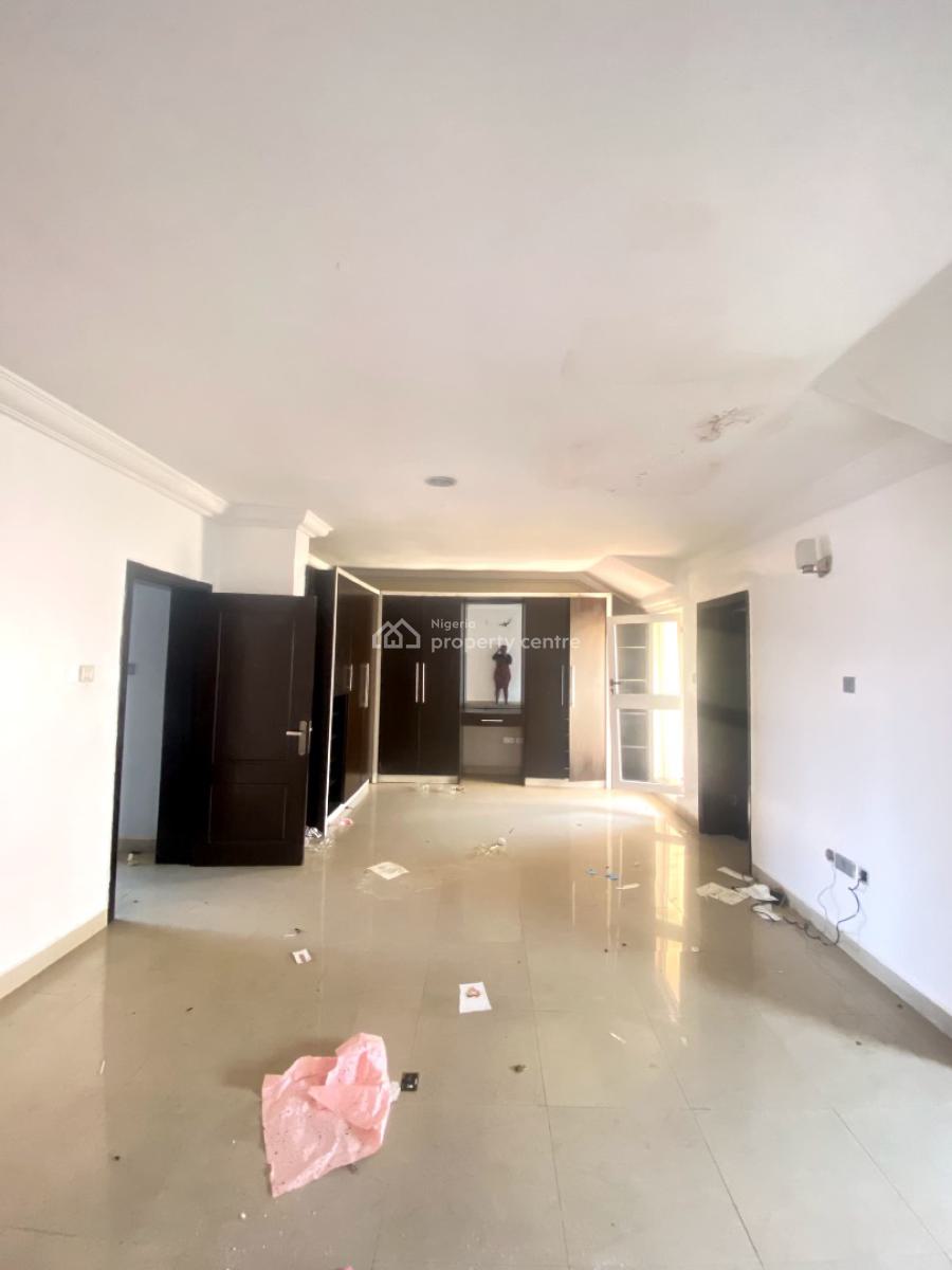 Classic 4 Bedroom Terrace Duplex in a Secure Estate, Lekki Phase 1, Lekki, Lagos, Terraced Duplex for Sale