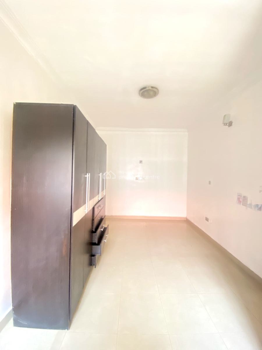 Classic 4 Bedroom Terrace Duplex in a Secure Estate, Lekki Phase 1, Lekki, Lagos, Terraced Duplex for Sale