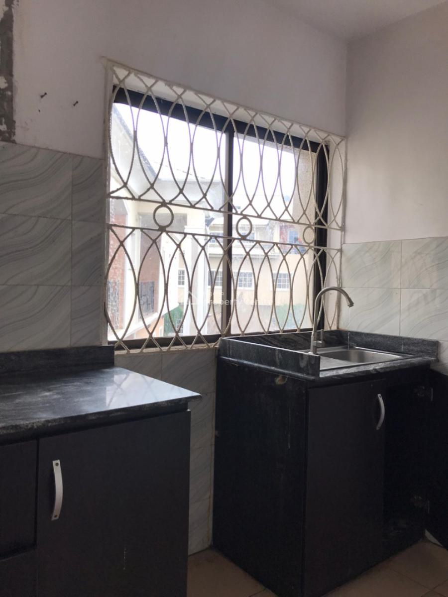 Very Standard and Massive Clean Mini Flat with Guest Toilet Upstairs, Off Admiralty Way, Lekki Phase 1, Lekki, Lagos, Mini Flat (room and Parlour) for Rent